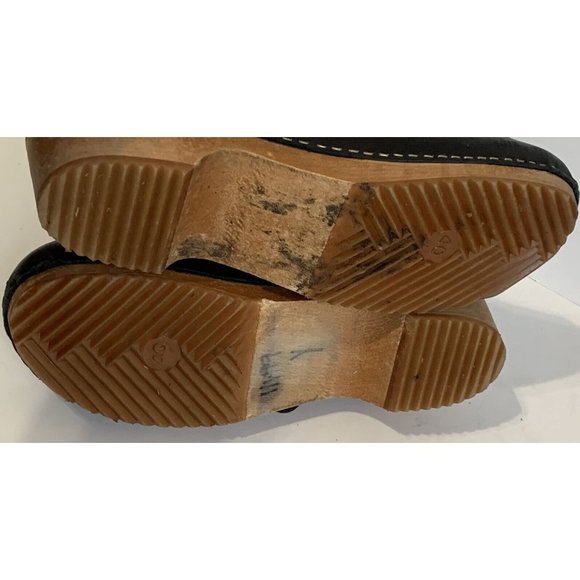 A/Anthropologie Black Leather Wood Heel CLASSIC Stapled Clogs Mules 40 US 8.5 - Picture 7 of 10